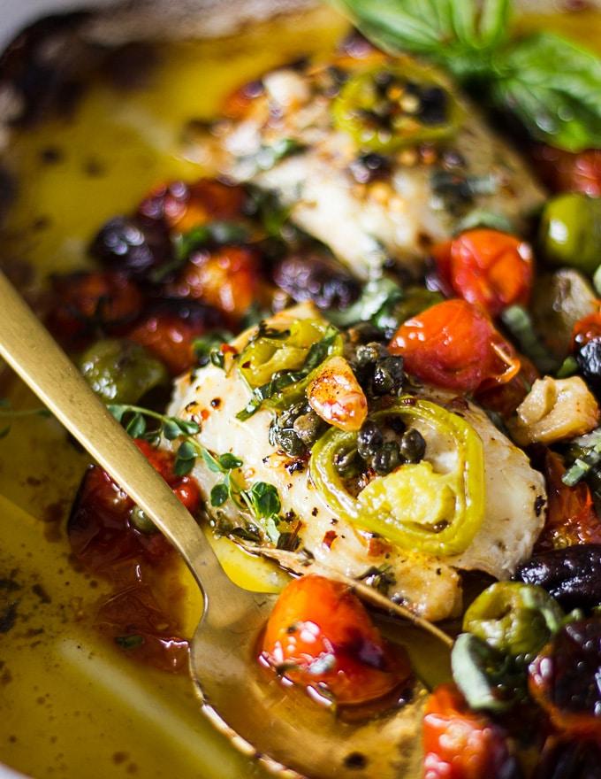 Baked fish with olives (Pesce al forno con olive)