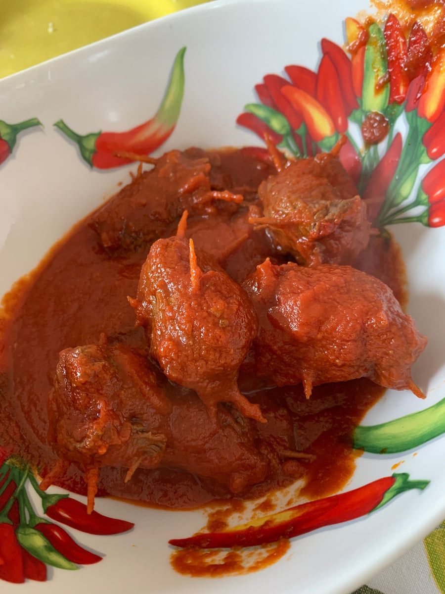Stuffed meat rolls in a tomato sauce (Braciole al sugo alla Barese)