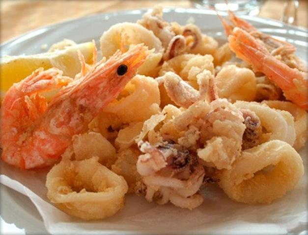 Frittura di mare (Fried Fish and calamari)
