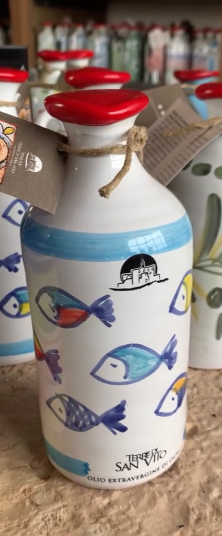 New in: Fish Patterned Terracotta Jar – extra virgin olive oil