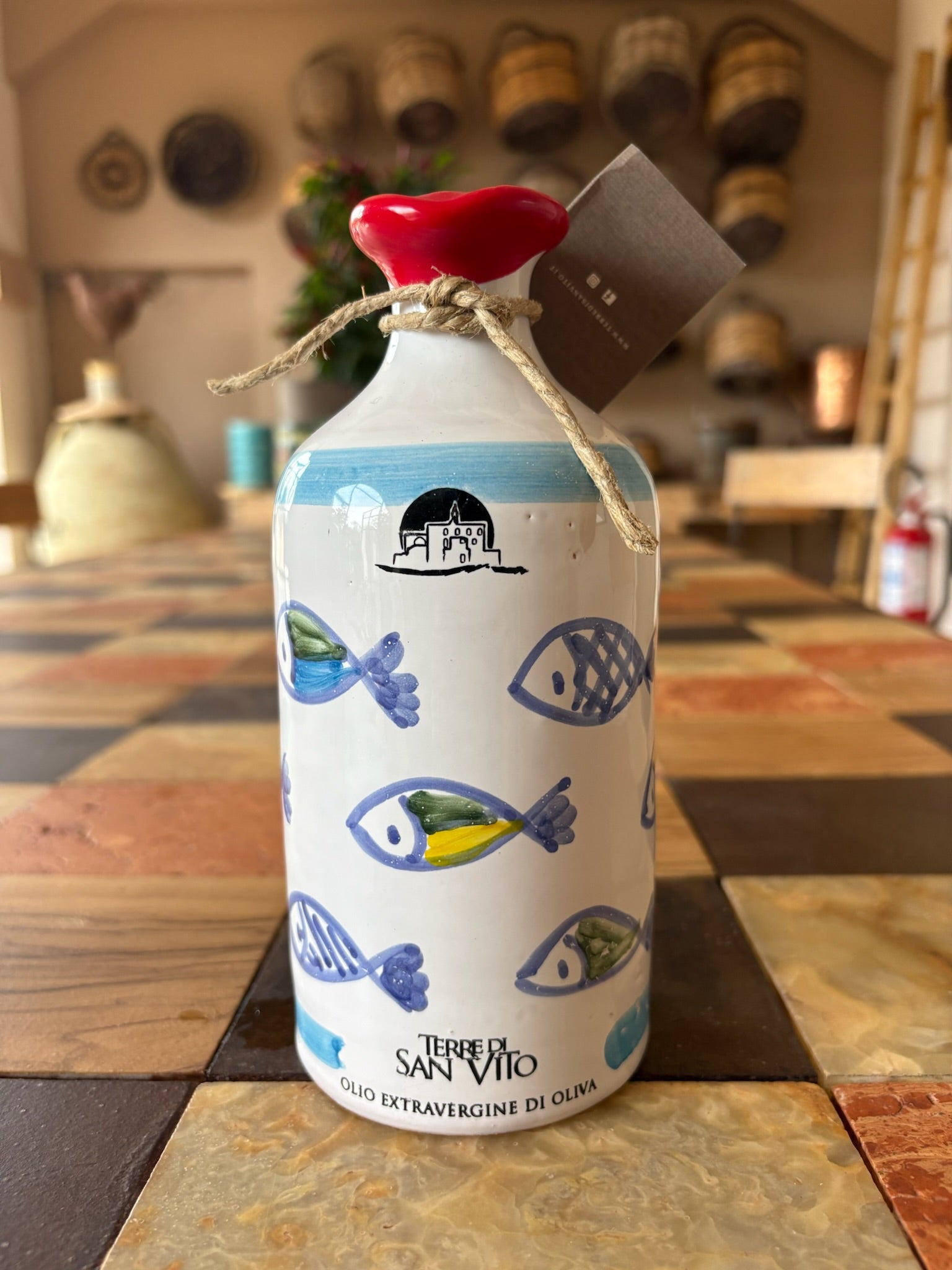 New in: Fish Patterned Terracotta Jar – extra virgin olive oil