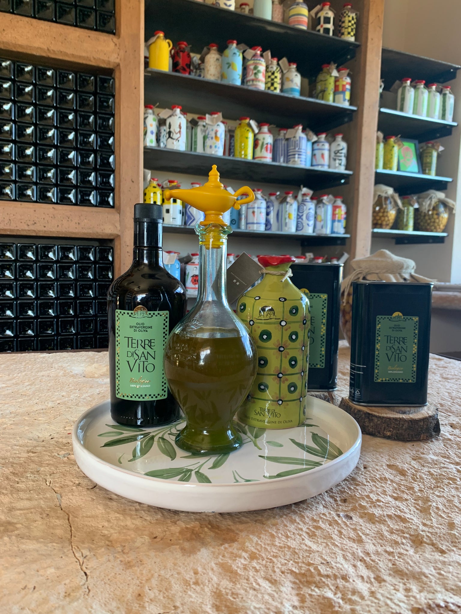 Lime Green Patterned Terracotta Jar – extra virgin olive oil