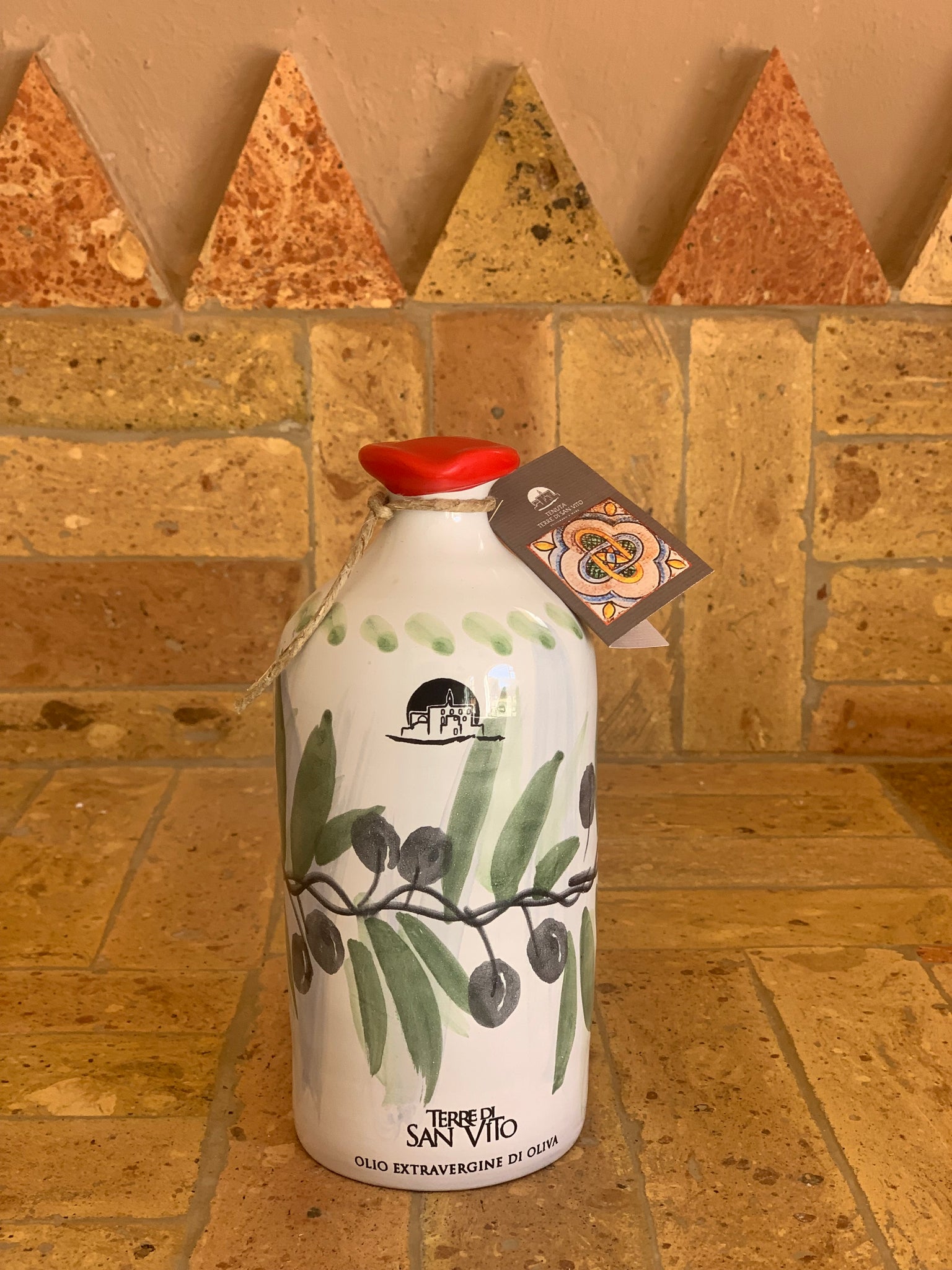 Olive design terracotta jar – Containing our extra virgin olive oil