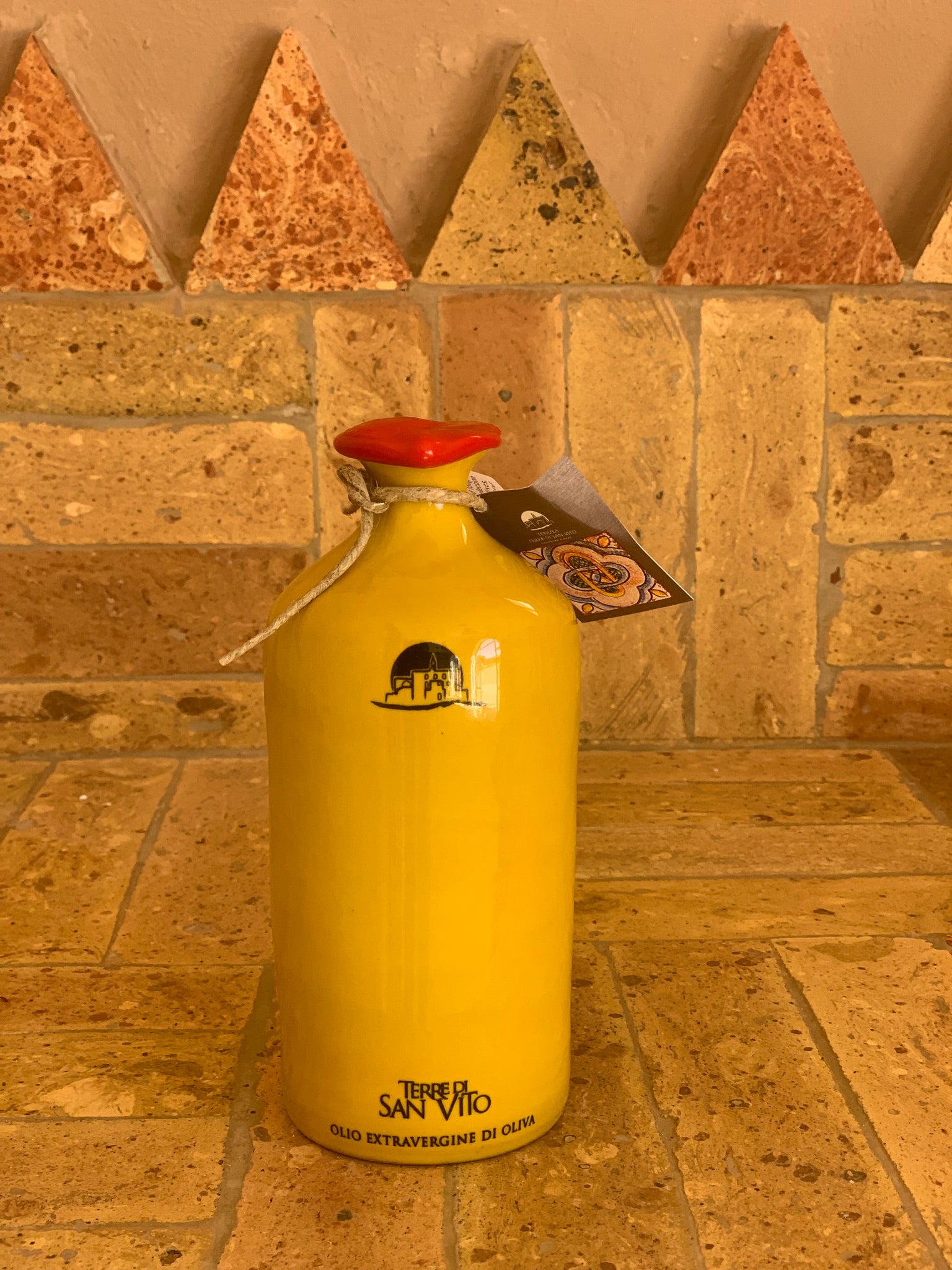 Bright Yellow terracotta jar – extra virgin olive oil